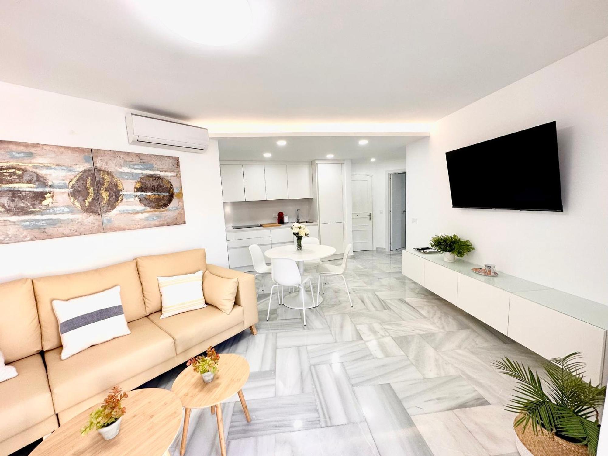 Apartamento, Paradise Sun Beach In Marina Benalmádena Buitenkant foto
